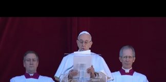 Papa Francesco al messaggio Urbi et Orbi di oggi: «Il mio augurio per il Natale, è di fraternità»