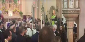 Le esequie del poliziotto Angelo Spadaro, in una Santa Teresa di Riva a lutto