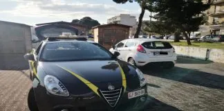 Scoperti dai finanzieri di Patti, i furbetti della targa estera