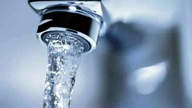 rubinetto-con-acqua-nuovo