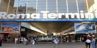 A Roma, nella zona della Stazione Termini sono stati effettuati controlli dalla Polizia di Stato, in occasione del Ponte pasquale