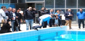 L’inaugurazione della piscina di villa Dante a Messina, con uno show del sindaco Cateno De Luca