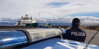 Promette di toglierle il “malocchio”, invece le ruba soldi e gioielli