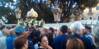 Si e’ svolta oggi pomeriggio, a Messina, la processione di Maria Santissima della Lettera (protettrice della Citta’)