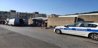 Un nuovo blitz stamane a Messina, è stato effettuato dalla Polizia Municipale, per contrastare l’abusivismo al mercato di viale Giostra