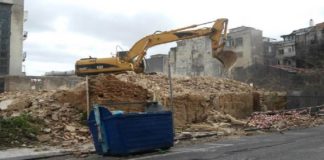 MessinAccomuna: “Lo scempio di Largo Avignone ha un significato politico… con la nuova Amministrazione la politica urbanistica passa dalla tutela del suolo e della città al libero spazio per i progetti speculativi”