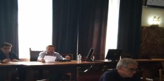 Stamane la Commissione lavori pubblici (del Comune di Messina), presieduta dal consigliere Libero Gioveni, ha affrontato, alla presenza del Dirigente del Dipartimento ing. Antonino Amato, la delicata questione della mancata stipula del contratto per la gestione e manutenzione degli impianti di pubblica illuminazione