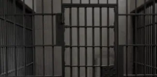 Sono stati catturati nel giro di poche ore dalla Polizia Penitenziaria, in collaborazione con altre forze di Polizia e della Guardia Costiera