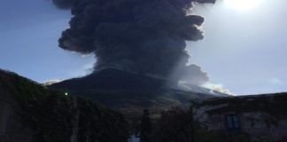 Dal cratere del vulcano Stromboli, sono state registrate (dall’Ingv di Catania) nella giornata di oggi una serie di violente esplosioni