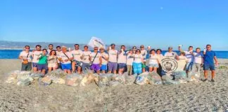 Messina Plastic Free: i componenti del M5S, hanno raccolto 30 sacchi di plastica e rifiuti