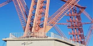 Il consigliere comunale Libero Gioveni lancia l’allarme sulle condizioni strutturali della mastodontica torre alta 232 mt che non riceve adeguati interventi di manutenzione straordinaria dal lontano 2001: “Lo storico pilone, vero simbolo dello Stretto di Messina, versa in condizioni di assoluto degrado”