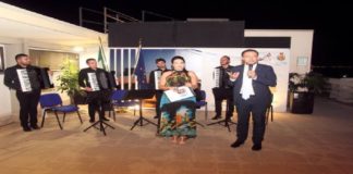 Gremita la terrazza di Palazzo Samonà per il concerto inaugurale dell’iniziativa denominata Vos et ipsam: eventi per una città inclusiva