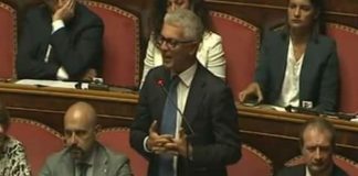 “Il discorso ridicolo del calabrese Nicola Morra…, presidente della Commissione Antimafia, l’uso del Rosario in Calabria è da associare alla ndrangheta”