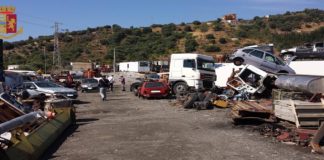 Gli operatori della Polizia Stradale di Messina, hanno sequestrato un’area abusivamente utilizzata per recupero di rifiuti pericolosi e veicoli dismessi