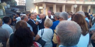 Ieri sera a Messina in piazza Castronovo, il cippo della Vara è stato benedetto durante una cerimonia alla presenza di autorità civili e religiose