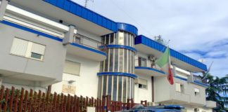 Alle prime ore della mattinata odierna personale della Polizia di Stato del Commissariato di P.S. di Corigliano-Rossano, unitamente a quello della Squadra Mobile di Cosenza e con l’ausilio di equipaggi del Reparto Prevenzione Crimine Calabria Settentrionale di Rende, ha tratto in arresto 5 persone