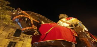 Ieri in tarda serata, si è svolta a Messina la tradizionale passeggiata dei Giganti Mata e Grifone