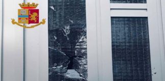 La Polizia di Stato a Messina, nei giorni scorsi ha arrestato un cinquantasettenne per danneggiamento aggravato