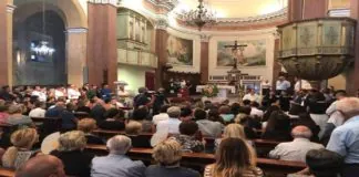 Lo ha scritto su Facebook il sindaco di Sant’Agata Militello, Bruno Mancuso sull’ultimo saluto all’imprenditore Vinci: “Sono davvero commosso e, insieme alla famiglia ed agli amici tutti di Eugenio, ringrazio di cuore l’intera comunità santagatese e tutti coloro che ci sono stati vicini e ci hanno manifestato solidarietà in questi giorni così drammatici”