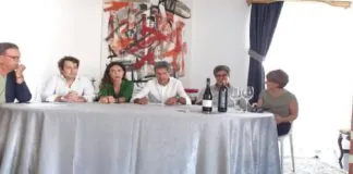 Cinque location, un unico denominatore: far gustare a chi interverrà cinema e vino e assaggini di pesce