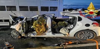 E’ di tre morti, il bilancio dell’incidente stradale avvenuto ieri sulla strada statale 194, a Francofonte (nel siracusano)