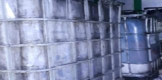 Nel pomeriggio di oggi, in un posto di blocco in via Garibaldi, gli uomini della sezione radiomobile della Polizia Municipale diretta dal commissario Gaetano La Mazza hanno fermato per i normali controlli di routine un autotrasportatore