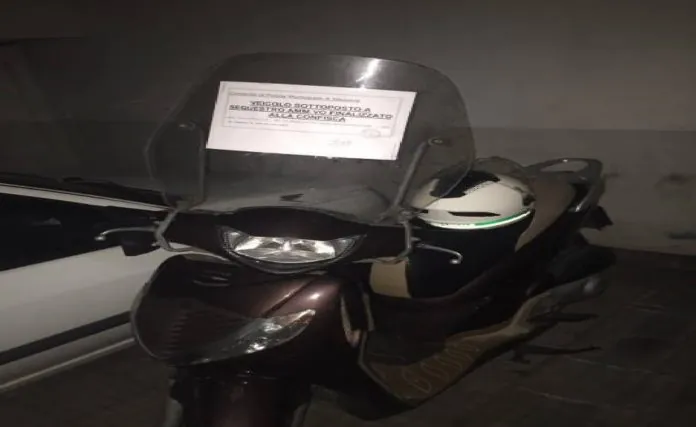 mezzo confiscato dai vigili di Messina