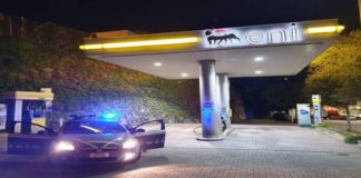Messina…, le fasi della tentata rapina di ieri sera al distributore Eni del torrente Trapani