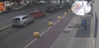 Il 9 settembre scorso degli Agenti di Polizia in servizio di scorta avevano notato, nei pressi del Centro Commerciale Le Ninfee a Reggio Calabria, due soggetti che indossavano in modo non consono divise ordinarie della Polizia di Stato