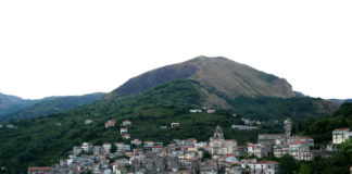 Il prefetto di Messina, dottoressa Maria Carmela Librizzi, su delega del ministro dell’Interno Luciana Lamorgese, richiesta ai sensi dell’art. 143, comma 2, del Decreto Legislativo n. 267/2000, ha disposto l’accesso ispettivo antimafia presso il Comune di Tortorici