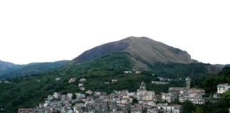 Il prefetto di Messina, dottoressa Maria Carmela Librizzi, su delega del ministro dell’Interno Luciana Lamorgese, richiesta ai sensi dell’art. 143, comma 2, del Decreto Legislativo n. 267/2000, ha disposto l’accesso ispettivo antimafia presso il Comune di Tortorici