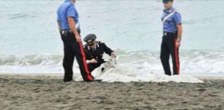 Mercoledì pomeriggio alle ore 16.00, a Tusa sulla spiaggia prospiciente la Strada Statale 113 è stato rinvenuto il corpo di un sub