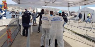 Sbarco del 13 febbraio, a Messina: gli operatori della Polizia di Stato e della Guardia di Finanza hanno identificato tre presunti scafisti