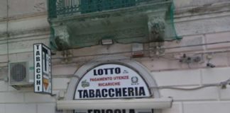 Un uomo ha sparato questa mattina intorno alle 10.30, ad una donna dentro un Tabacchino di Provinciale a Messina