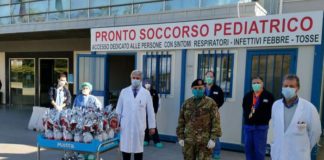 I fanti del 62° reggimento fanteria “Sicilia” della Brigata Aosta hanno consegnato stamattina, in vista dell’imminente ricorrenza pasquale, le tradizionali uova di cioccolato a oltre 70 bambini di Catania