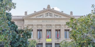 La Cassa Mutua dei dipendenti comunali di Messina, che in occasione delle festività natalizie e pasquali distribuisce strenne agli impiegati comunali, ha deciso di donare 50 pacchi di beni alimentari alla Protezione Civile