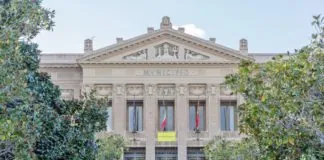 La Cassa Mutua dei dipendenti comunali di Messina, che in occasione delle festività natalizie e pasquali distribuisce strenne agli impiegati comunali, ha deciso di donare 50 pacchi di beni alimentari alla Protezione Civile