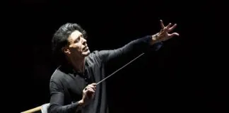 Per rendere omaggio a Ezio Bosso e ricordare la testimonianza di grande umanità e il contributo, unico, che il musicista appena scomparso ha regalato all’arte e alla cultura, reti e testate Rai hanno cambiato la propria programmazione
