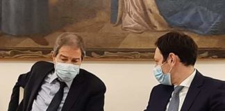 “La piena e convinta solidarietà mia e di tutto il governo regionale, all’assessore Ruggero Razza per la ignobile minaccia subìta”
