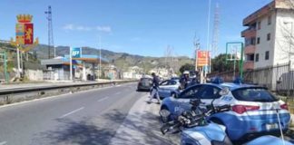 I poliziotti delle Volanti, hanno proceduto ieri al fermo di indiziato di delitto di un ventiseienne messinese