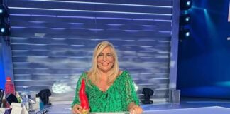 La 39^ puntata di “Domenica In”, in onda domenica 7 giugno che e’ iniziata alle 14.00 su Rai1 – in diretta dagli Studi ‘Fabrizio Frizzi’ di Roma e condotta da Mara Venier con il piede ingessato a seguito di una frattura – avrà come protagonisti tanti amici ed ospiti in collegamento e in studio