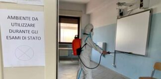 Prosegue a Messina, l’attività di sanificazione condotta dall’Esercito con i reparti della Brigata Meccanizzata “Aosta” a supporto delle istituzioni scolastiche per fronteggiare l’emergenza Covid-19 alla vigilia degli esami di stato