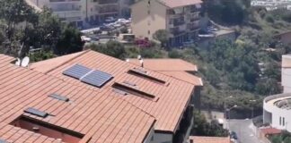 Alle ore 14 odierne, un incendio ha interessato le zone comprese fra Messina 2 ed i rioni di Camaro e San Paolo