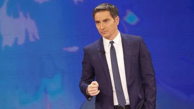http___media.gossipblog.it_a_a2b_marco_liorni