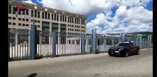 Nella giornata di oggi, i Carabinieri del Comando Provinciale di Reggio Calabria coadiuvati dal Reparto Operativo Carabinieri per la Tutela Ambientale di Roma, a conclusione di indagini coordinate dalla Procura della Repubblica di Reggio Calabria–Direzione Distrettuale Antimafia, hanno dato esecuzione in Roma e Reggio Calabria ad un decreto, emesso dal Tribunale di questo capoluogo