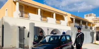Nel fine settimana, nel corso dei servizi di controllo del territorio, i Carabinieri della Stazione di Lipari coadiuvati dai militari della Motovedetta 814 “Monteleone” hanno deferito – in stato di libertà – il legale rappresentante di un esercizio pubblico dell’isola ove si svolgono serate danzanti