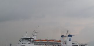 Caronte & Tourist ha stamane comunicato l’esito negativo del tampone anti-Covid cui era stato sottoposto, con procedura d’urgenza, il marittimo della Laurana (in linea sulla rotta Milazzo/Eolie/Napoli) che ieri era stato sbarcato dopo aver accusato un lieve stato febbrile