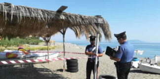 Al termine di accertamenti svolti d’iniziativa sul tratto di litorale compreso tra i comuni di Patti e Gioiosa Marea, i Carabinieri della Stazione di Gioiosa Marea hanno denunciato alla Procura della Repubblica di Patti otto persone