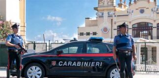 Tre fratelli di 26, 27 e 28 anni sono stati arrestati dai carabinieri a Palermo