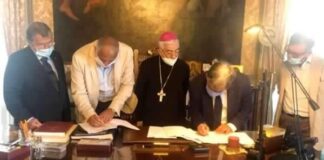 È stato firmato oggi, presso l’arcivescovado di Monreale, il Protocollo d’intesa tra l’assessorato regionale all’Istruzione, la Conferenza episcopale siciliana (Cesi), Associazione nazionale dei Comuni e Ufficio scolastico regionale